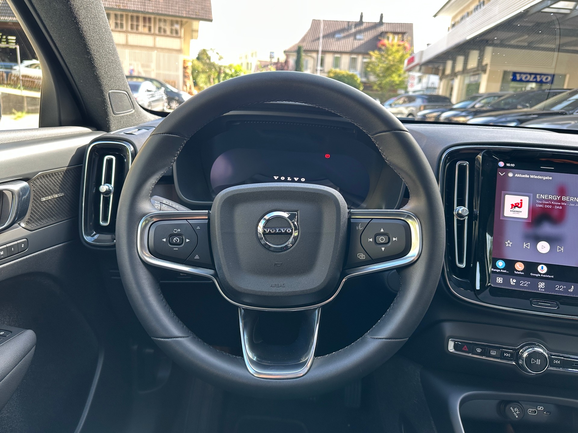 VOLVO C40 Recharge P8 Twin AWD Pure Electric Ultimate-image-5