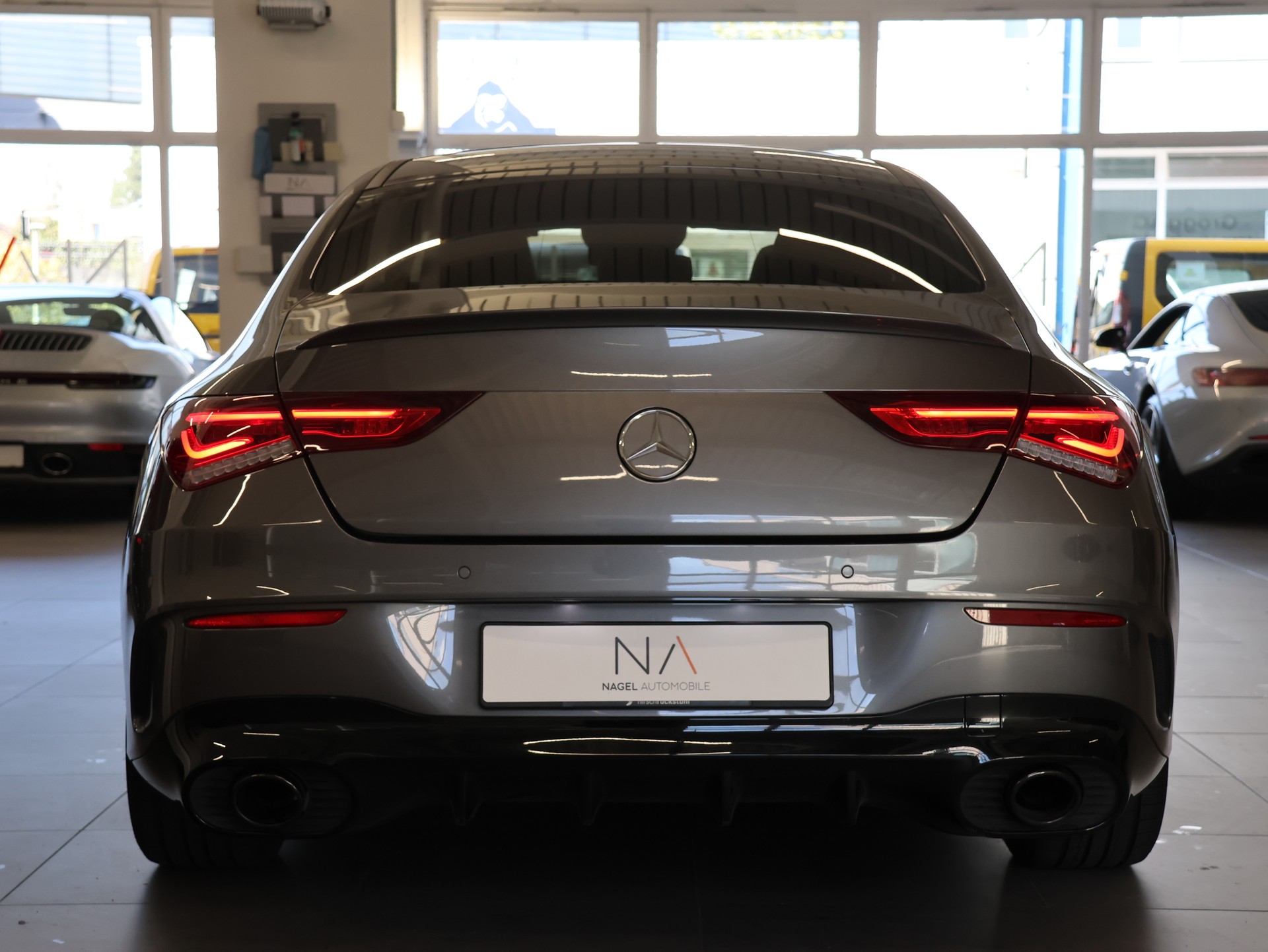 MERCEDES-BENZ CLA 35 AMG 4Matic 7G-DCT *MOUNTAIN-GRAU LACKIERUNG*-image-6
