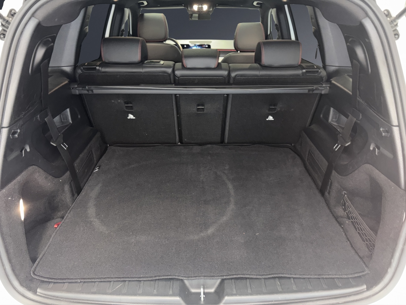 MERCEDES-BENZ GLB 250 AMG Line 4 MATIC-image-11