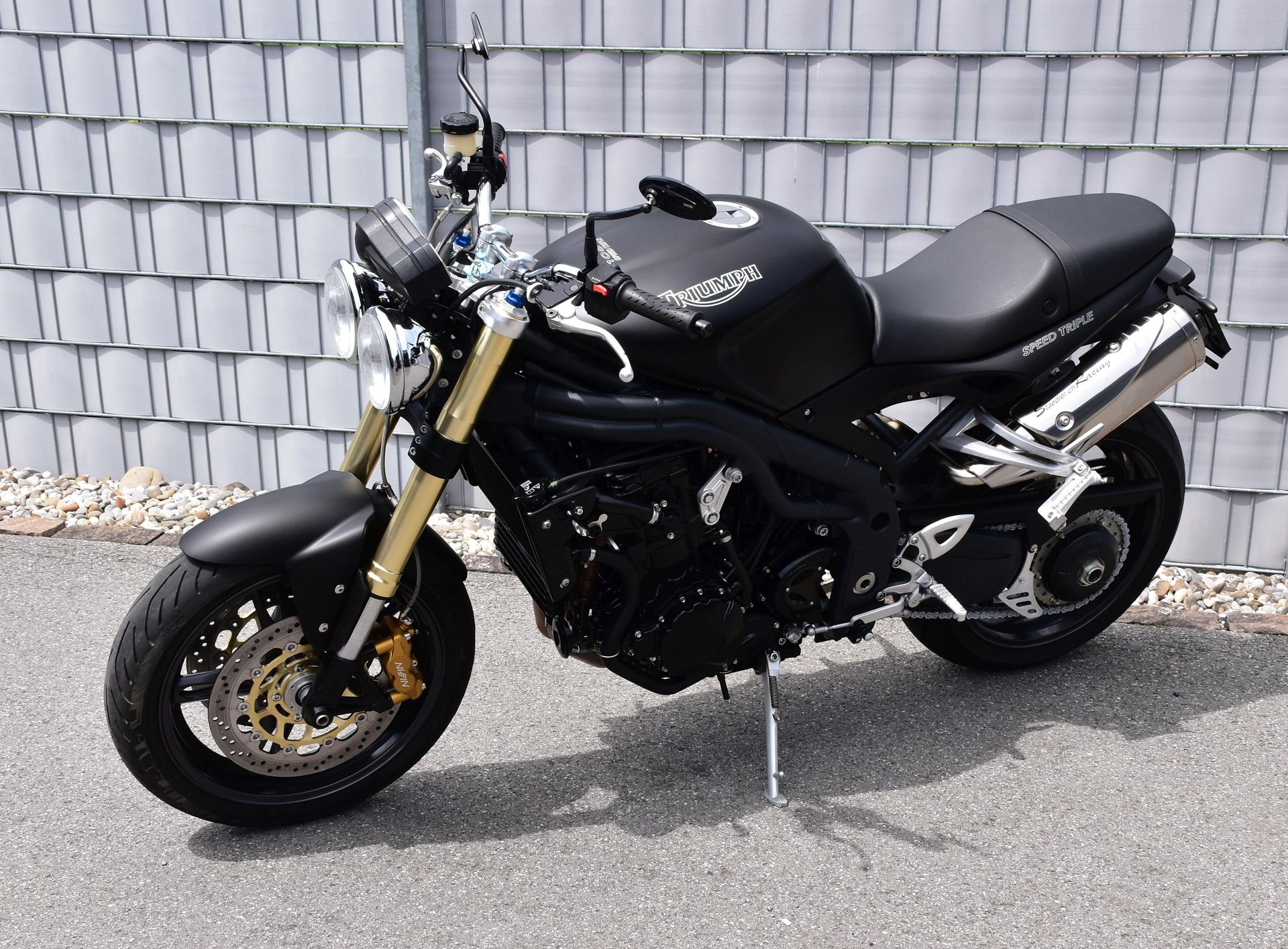 TRIUMPH Speed Triple 1050-image-1