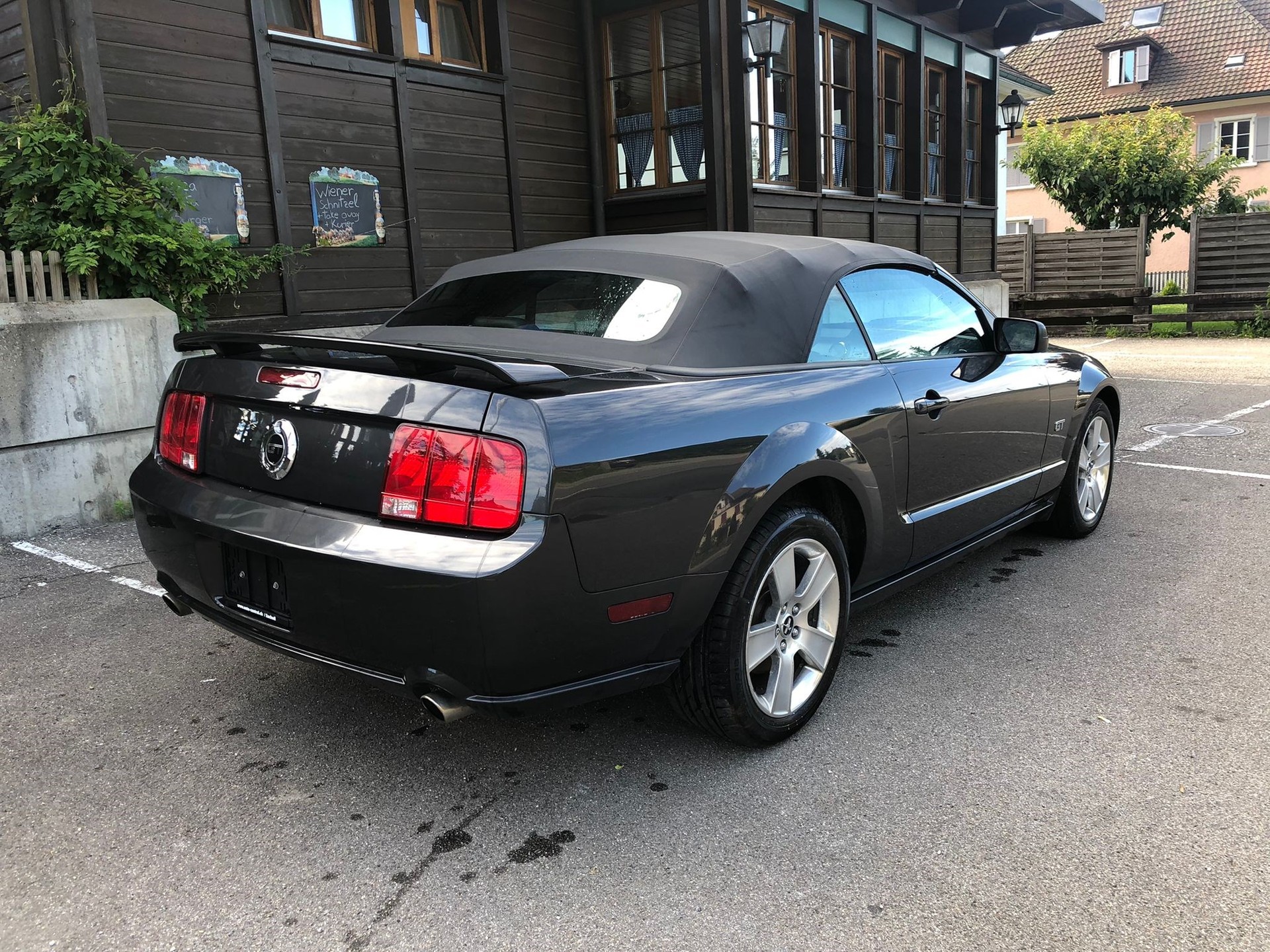 FORD MUSTANG GT-showroom-element-2