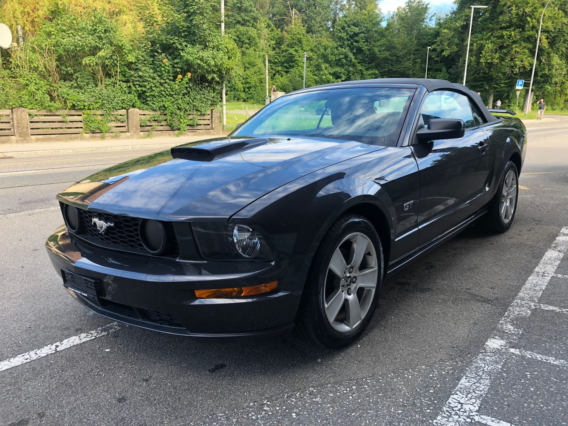 FORD MUSTANG GT-showroom-element-1