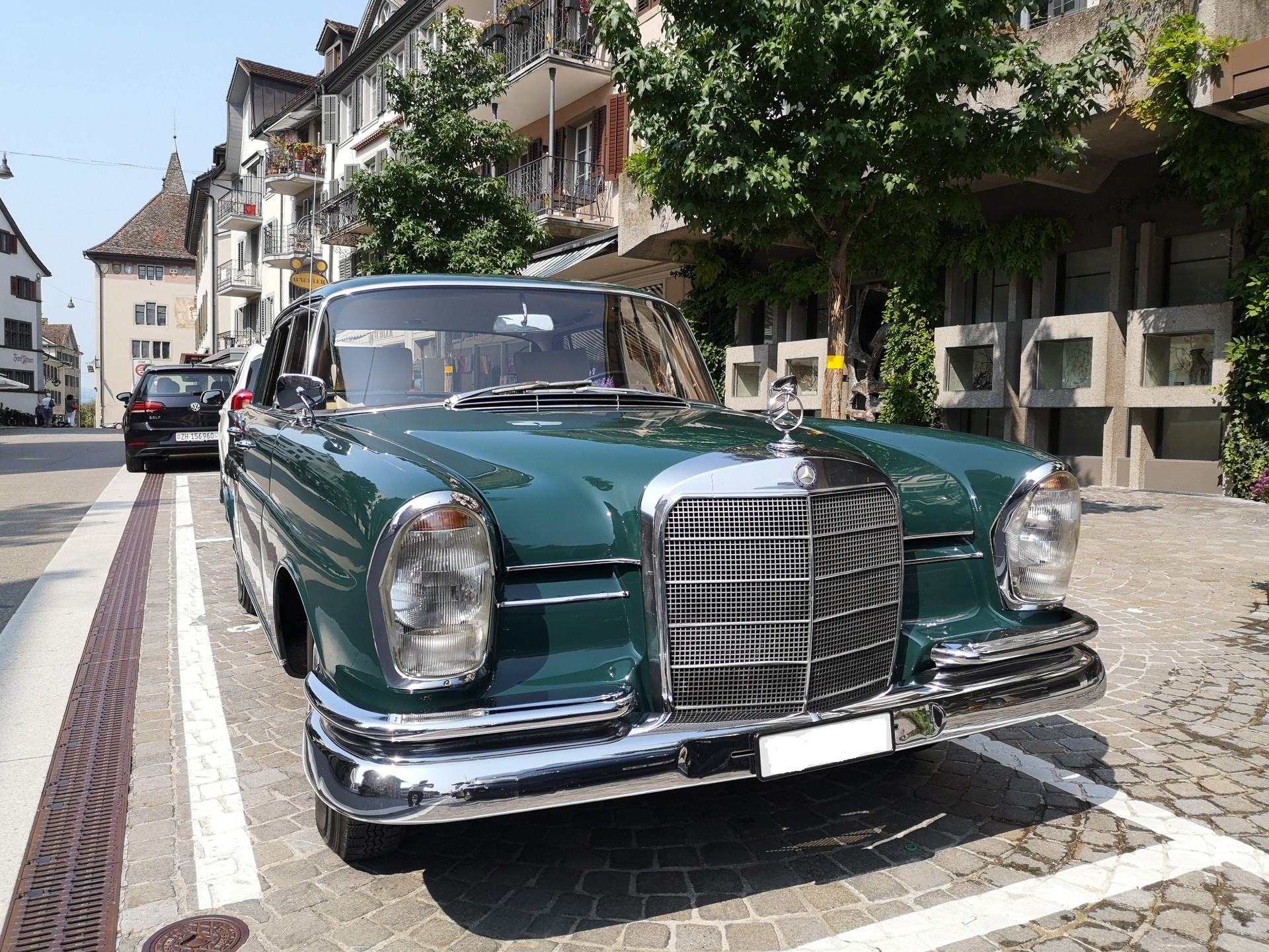 MERCEDES-BENZ Mercedes 220 SEb Heckflosse-image-1