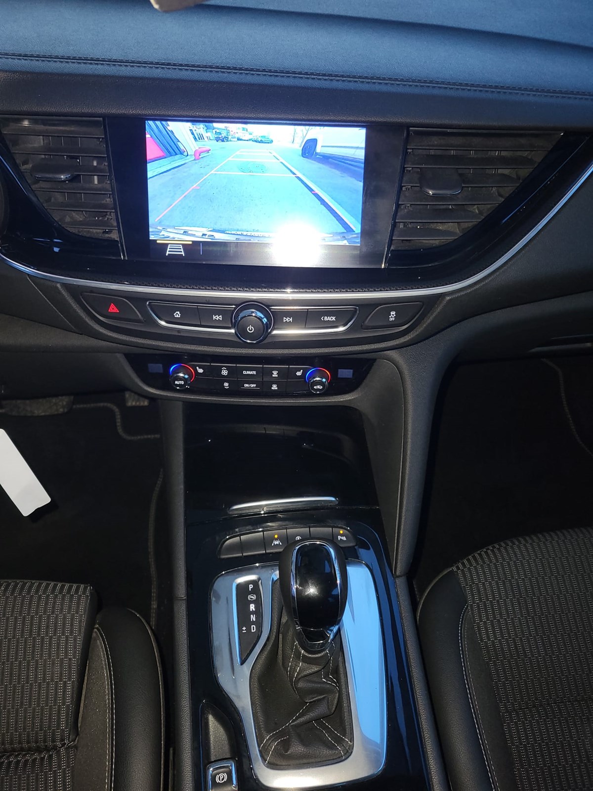 OPEL Insignia 1.5 CDTI Grand Sports Automatic-image-8