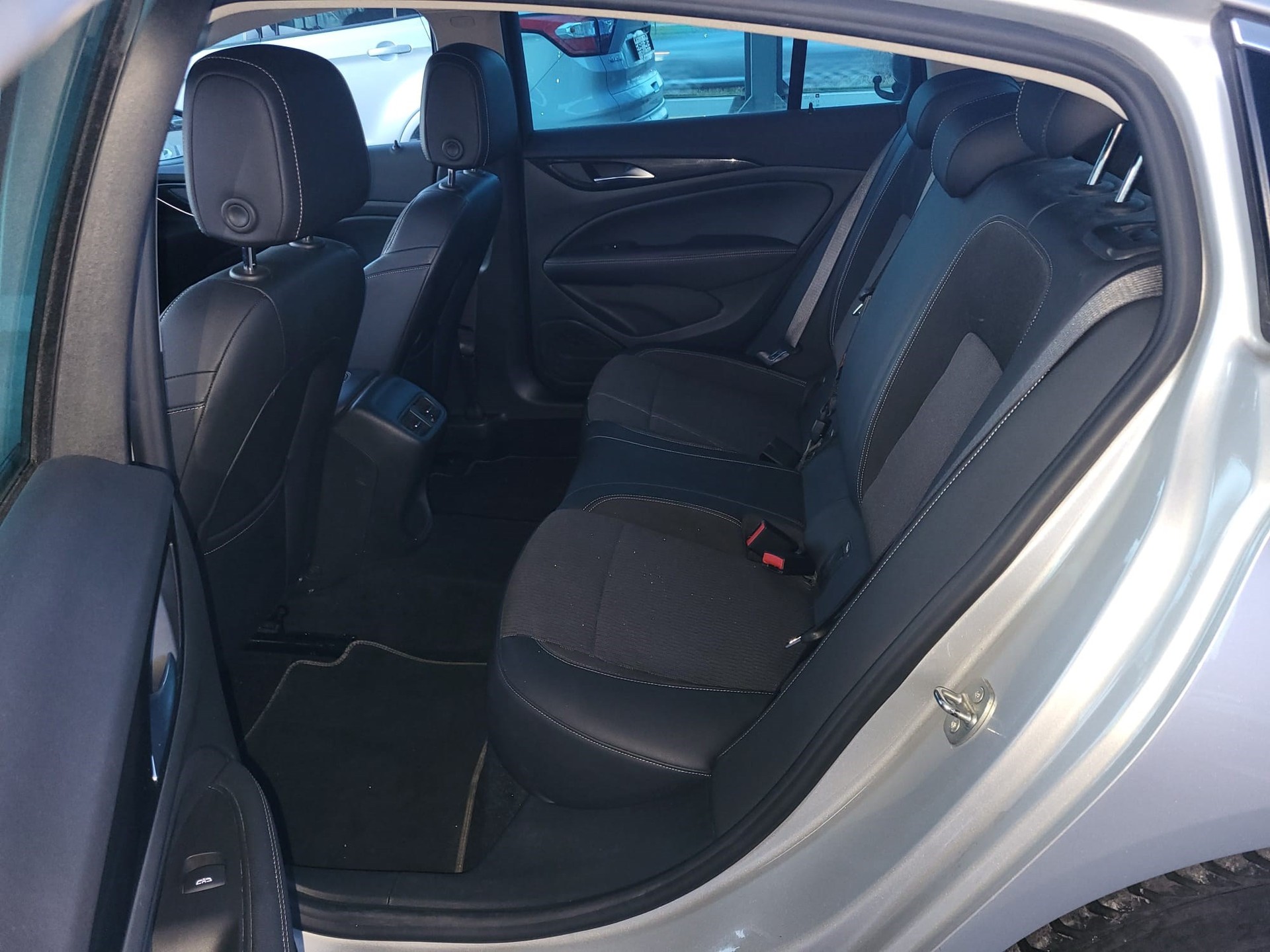 OPEL Insignia 1.5 CDTI Grand Sports Automatic-image-14