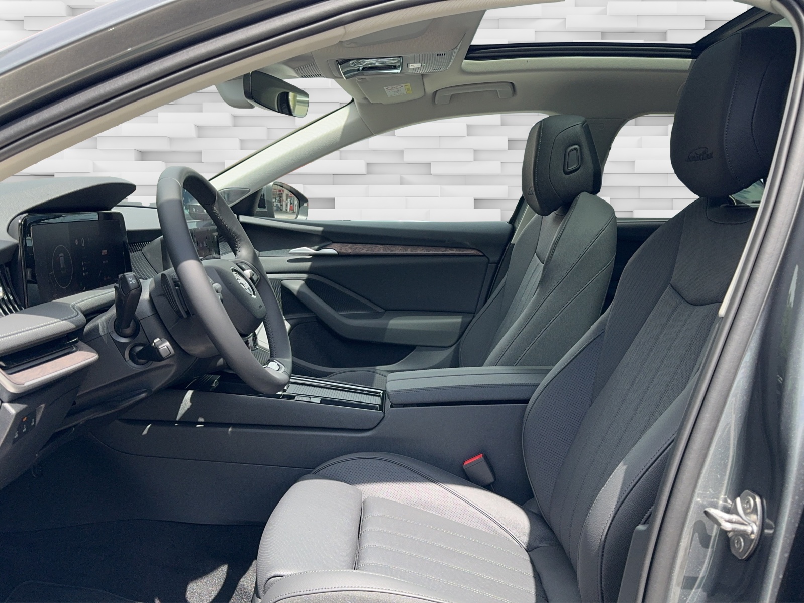 SKODA Superb Combi 2.0 TDi L&K 4x4 DSG-image-4