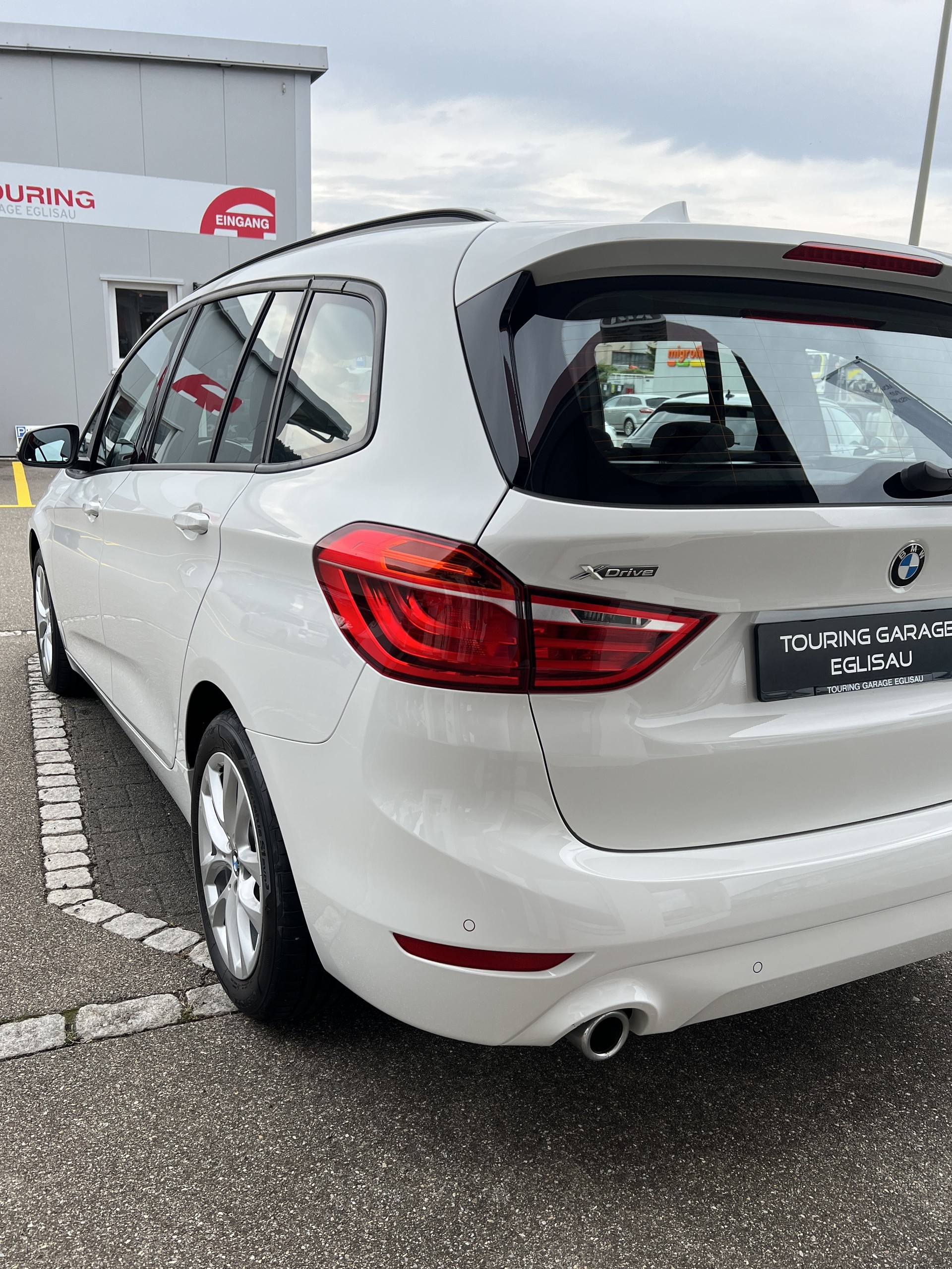 BMW 218d xDrive Gran Tourer-image-25