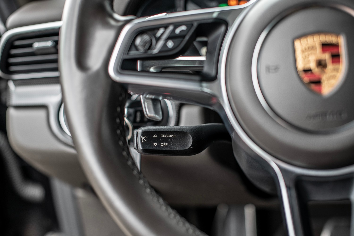 PORSCHE 911 Targa 4 PDK-image-17