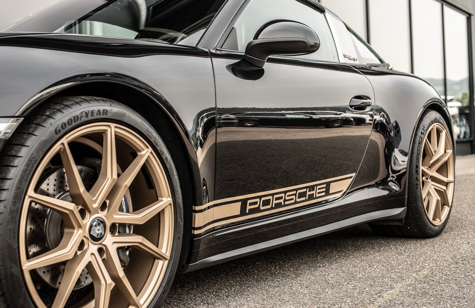 PORSCHE 911 Targa 4 PDK-image-6
