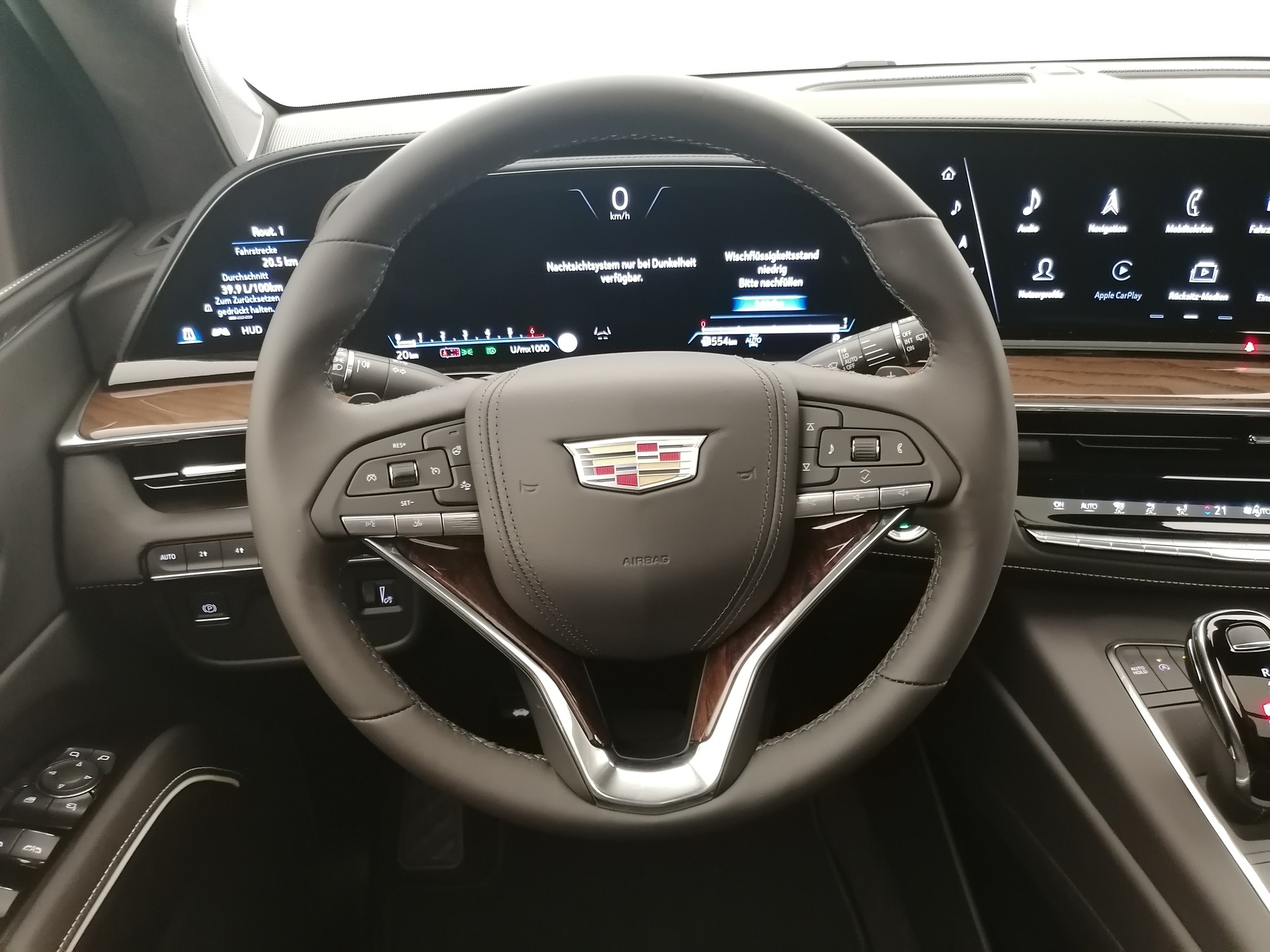 CADILLAC Escalade 6.2 Platinum Sport AWD-image-9