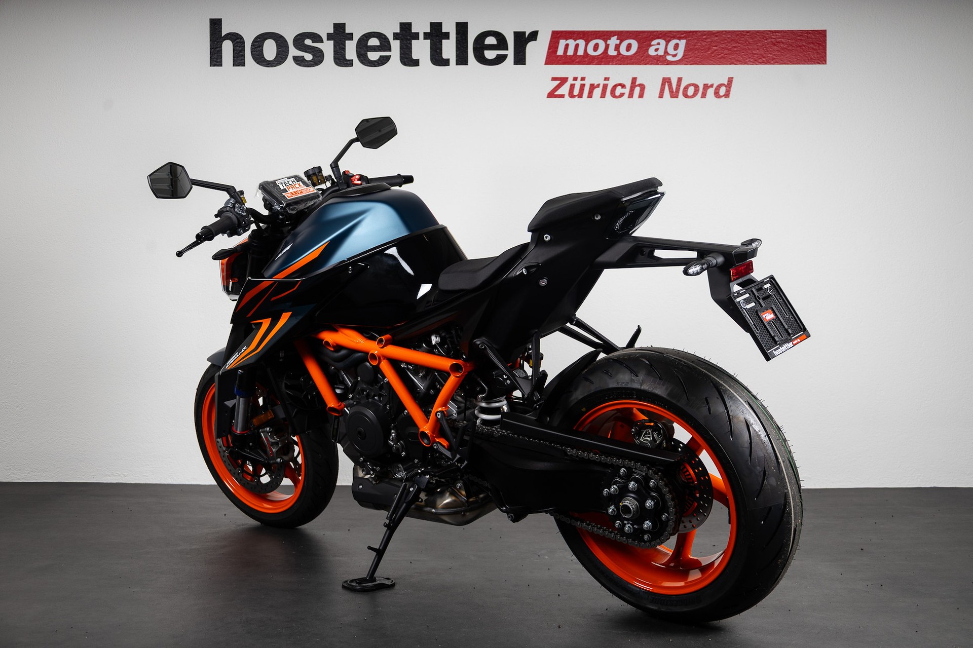 KTM 1290 Super Duke R EVO Inkl. Akrapovic Slip on-showroom-element-3