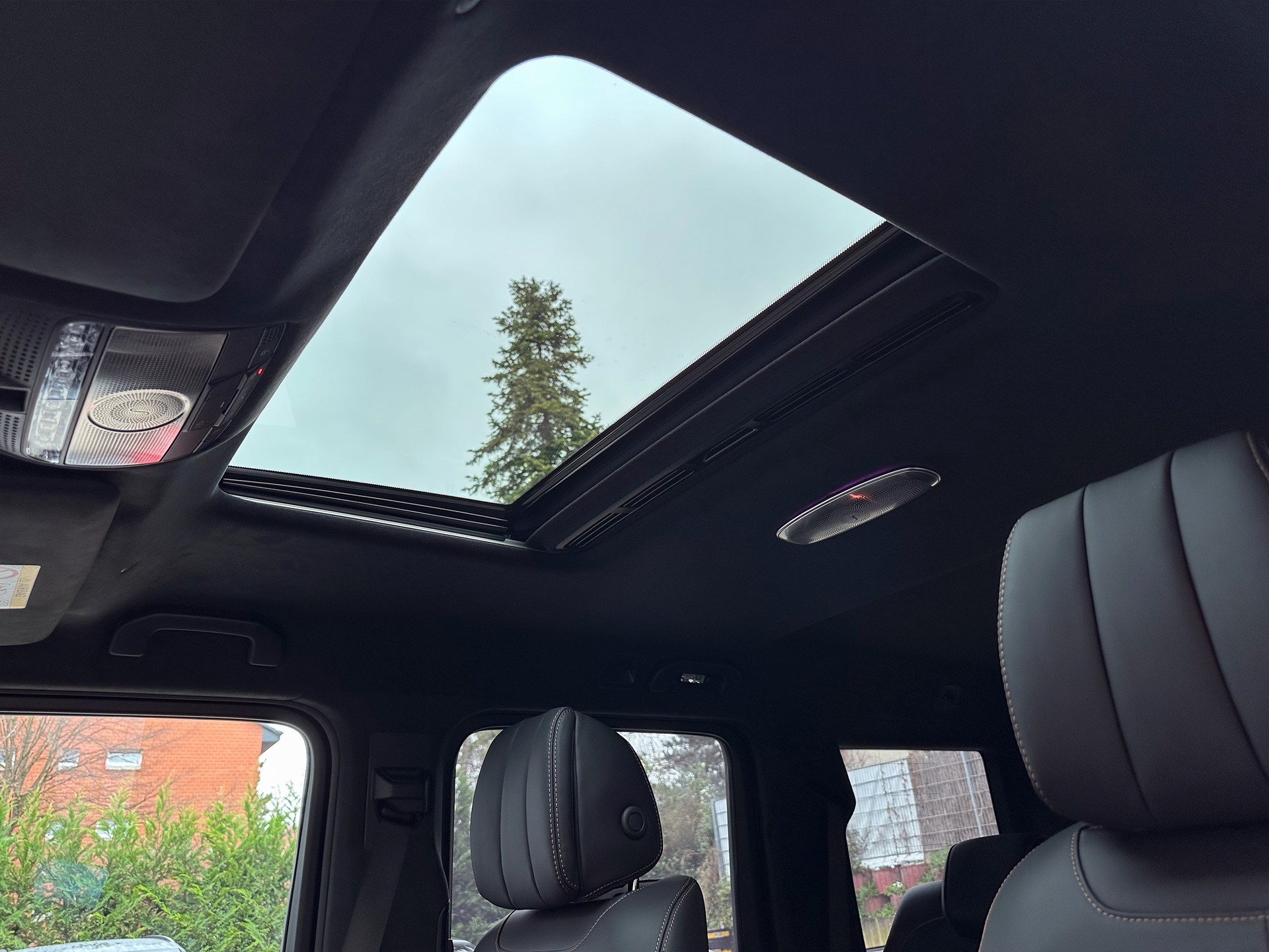 MERCEDES-BENZ G 63 AMG 9G-Tronic-image-19