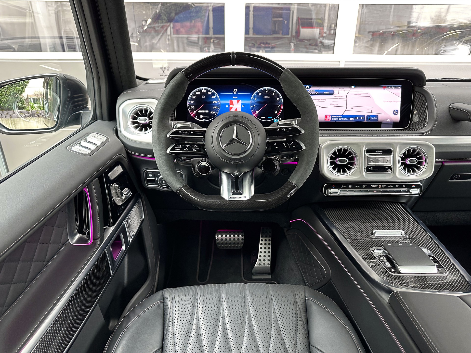 MERCEDES-BENZ G 63 AMG 9G-Tronic-image-10