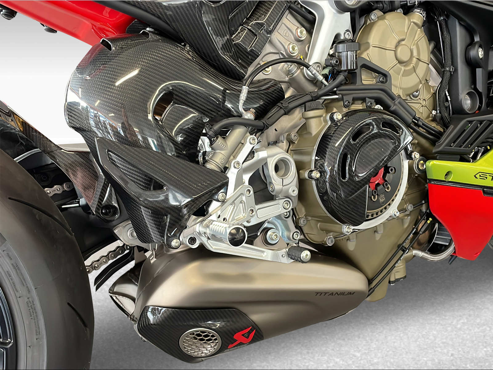 DUCATI 1100 Streetfighter V4 S ABS Lamborghini-image-8
