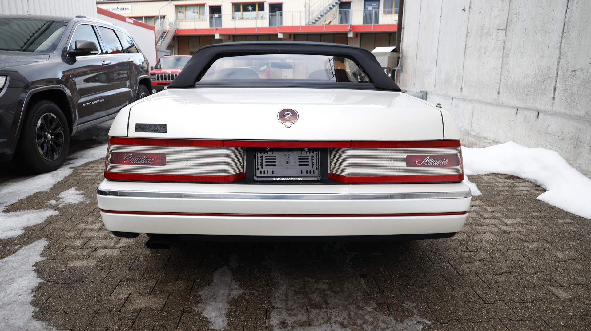 CADILLAC Cabrio 4.5 V8-showroom-element-2