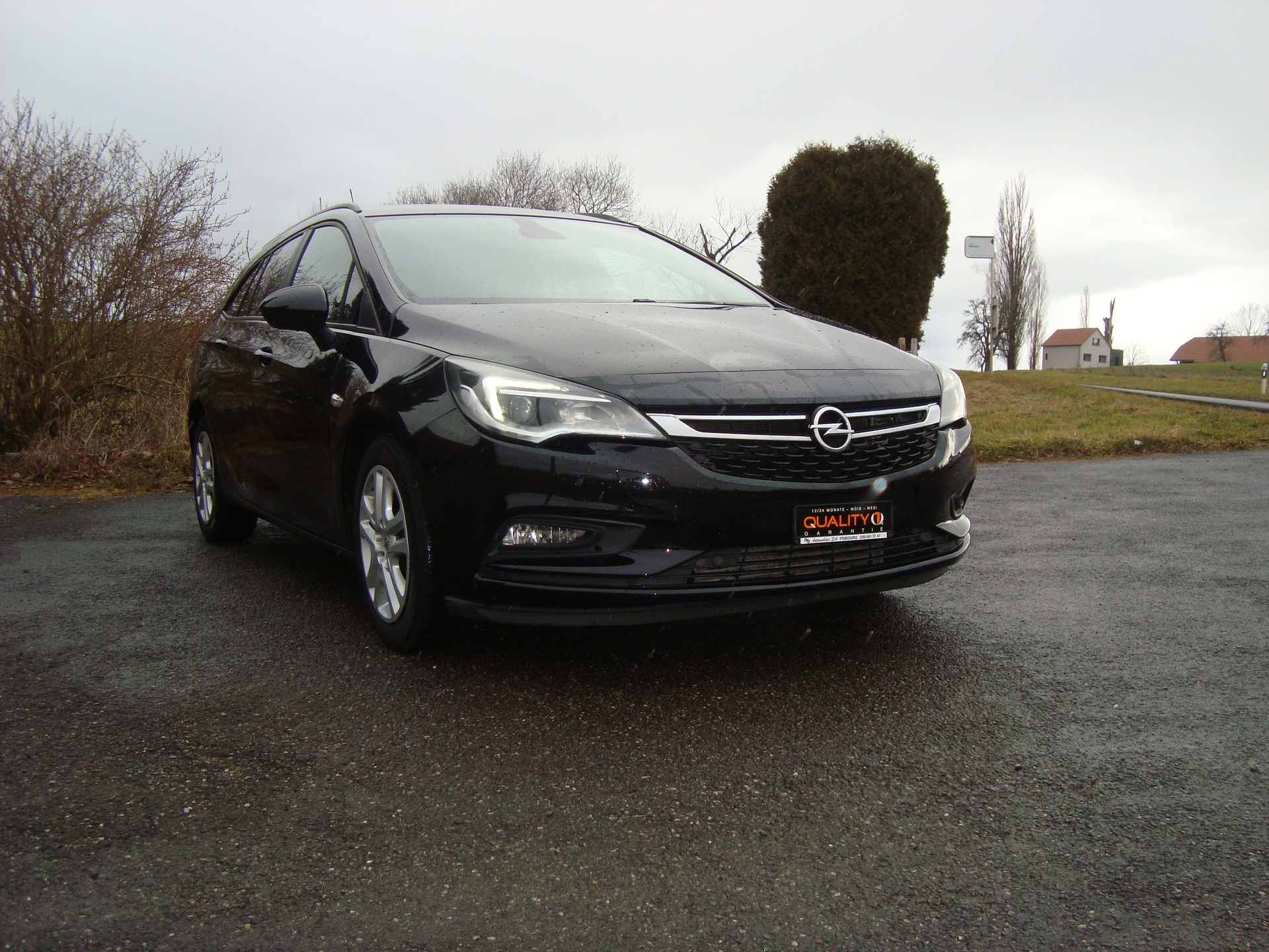 OPEL Astra Sports Tourer 1.4i Turbo Dynamic Automatic-image-1