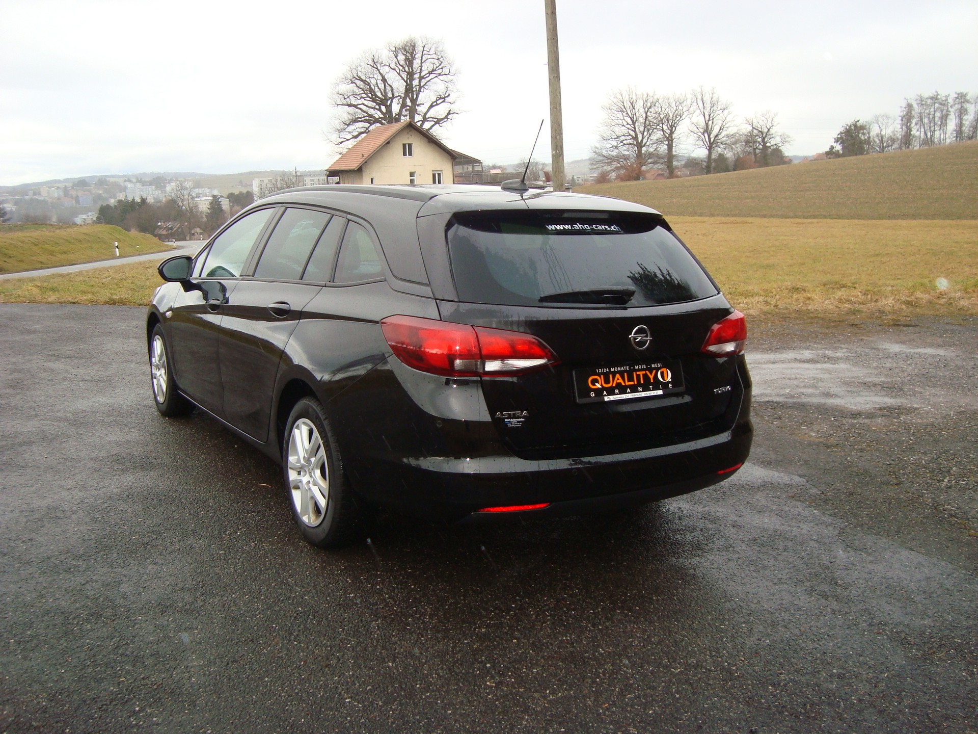 OPEL Astra Sports Tourer 1.4i Turbo Dynamic Automatic-image-3