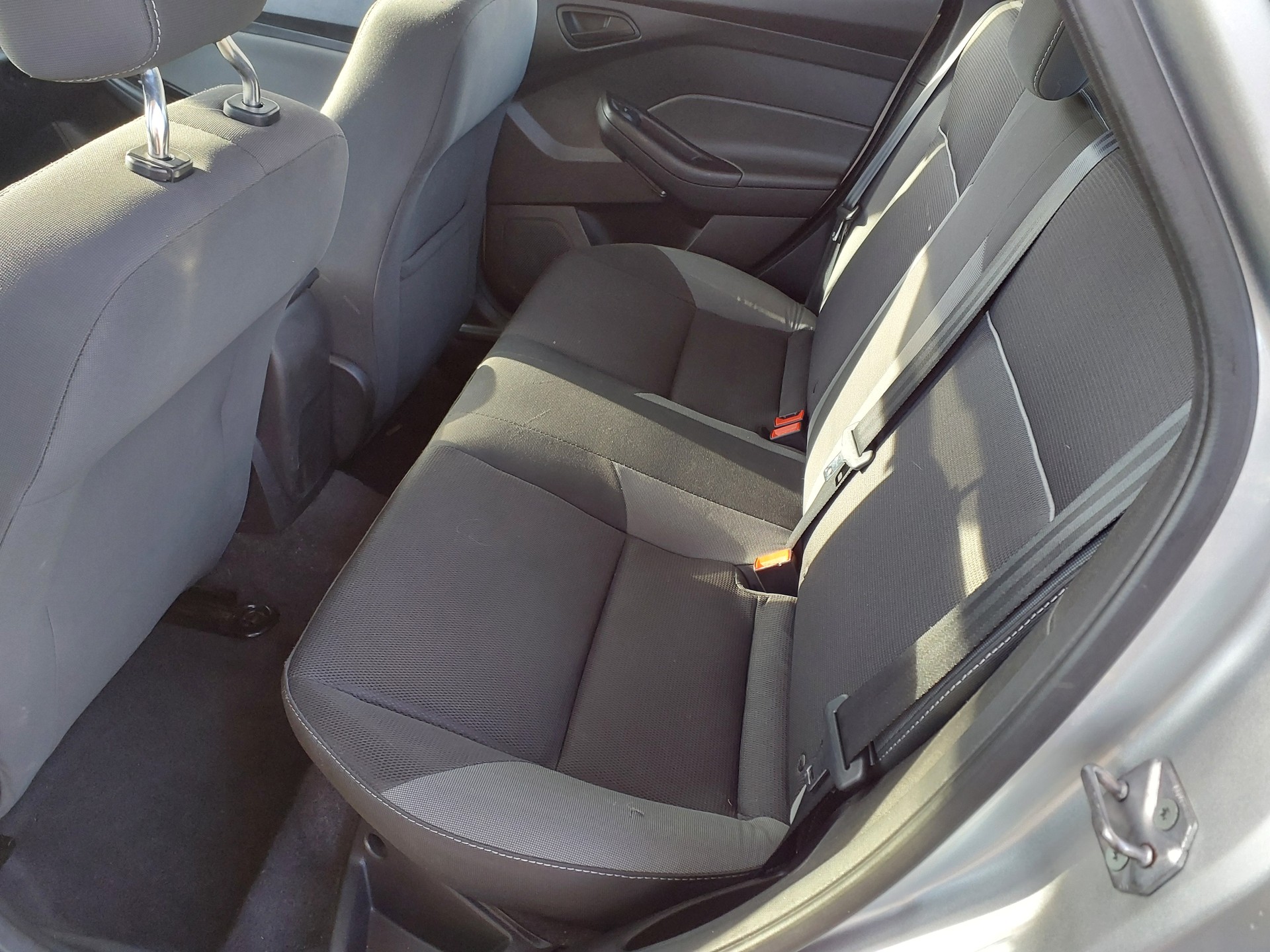 FORD Focus 1.6 SCTi Trend-image-11