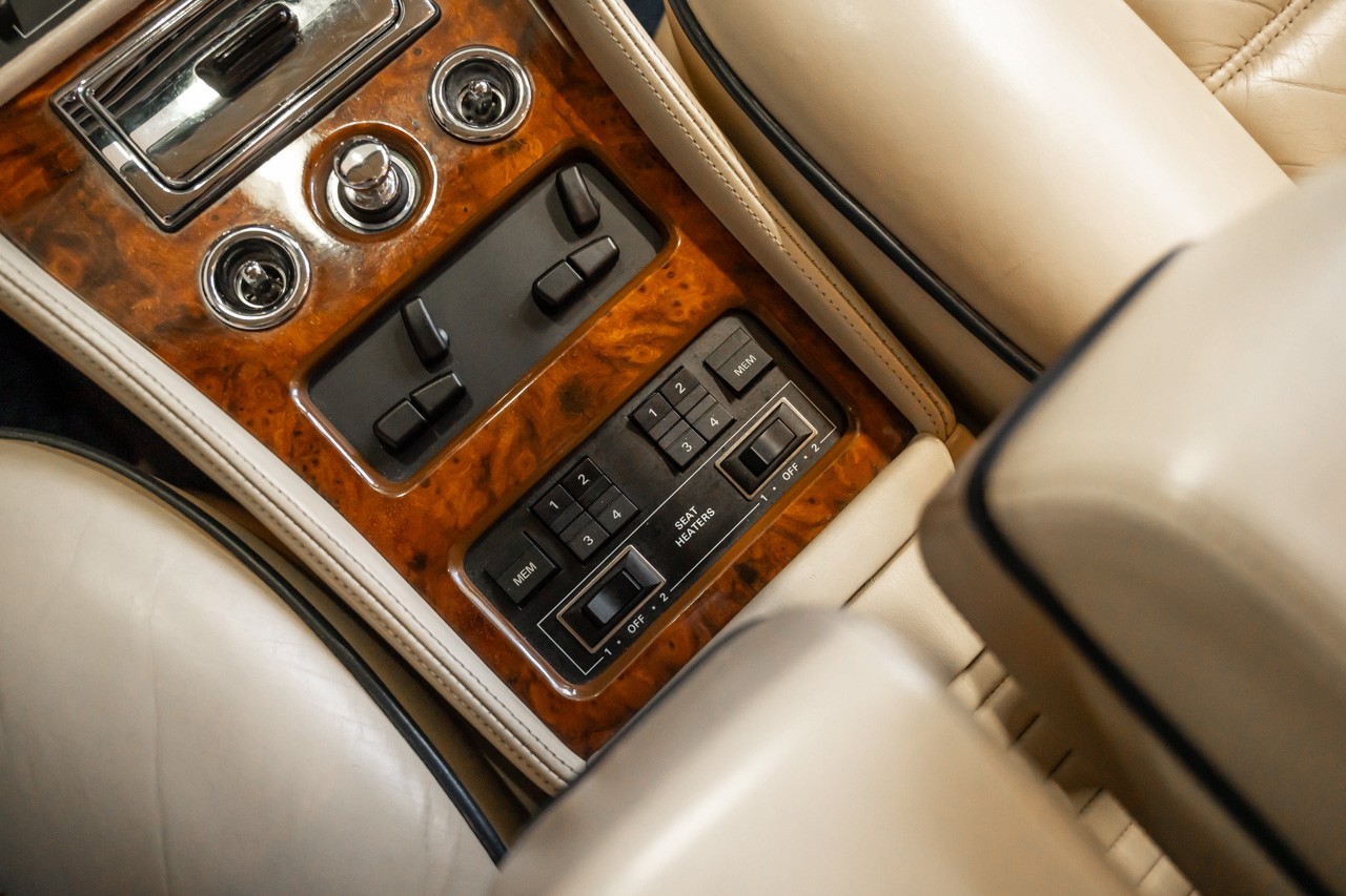 BENTLEY Turbo R-image-26