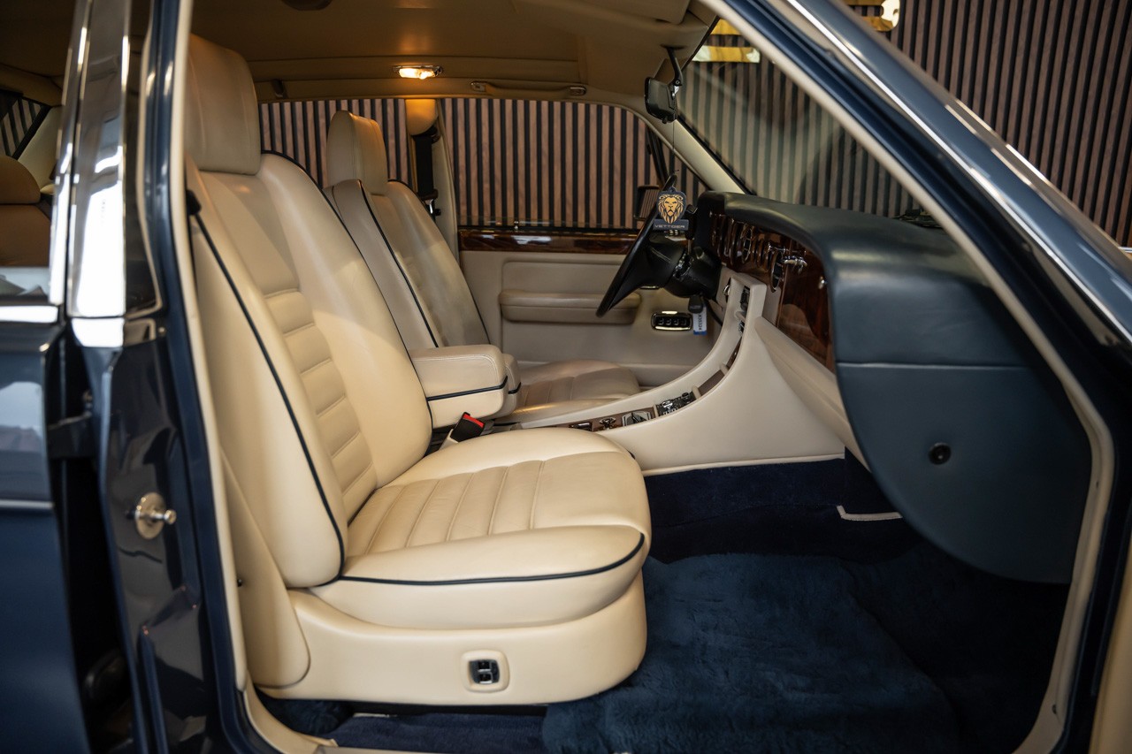 BENTLEY Turbo R-image-18