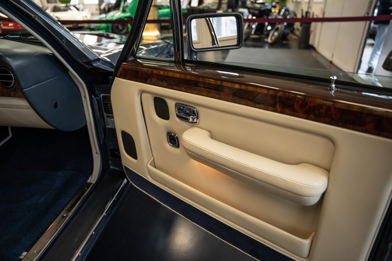 BENTLEY Turbo R-image-28