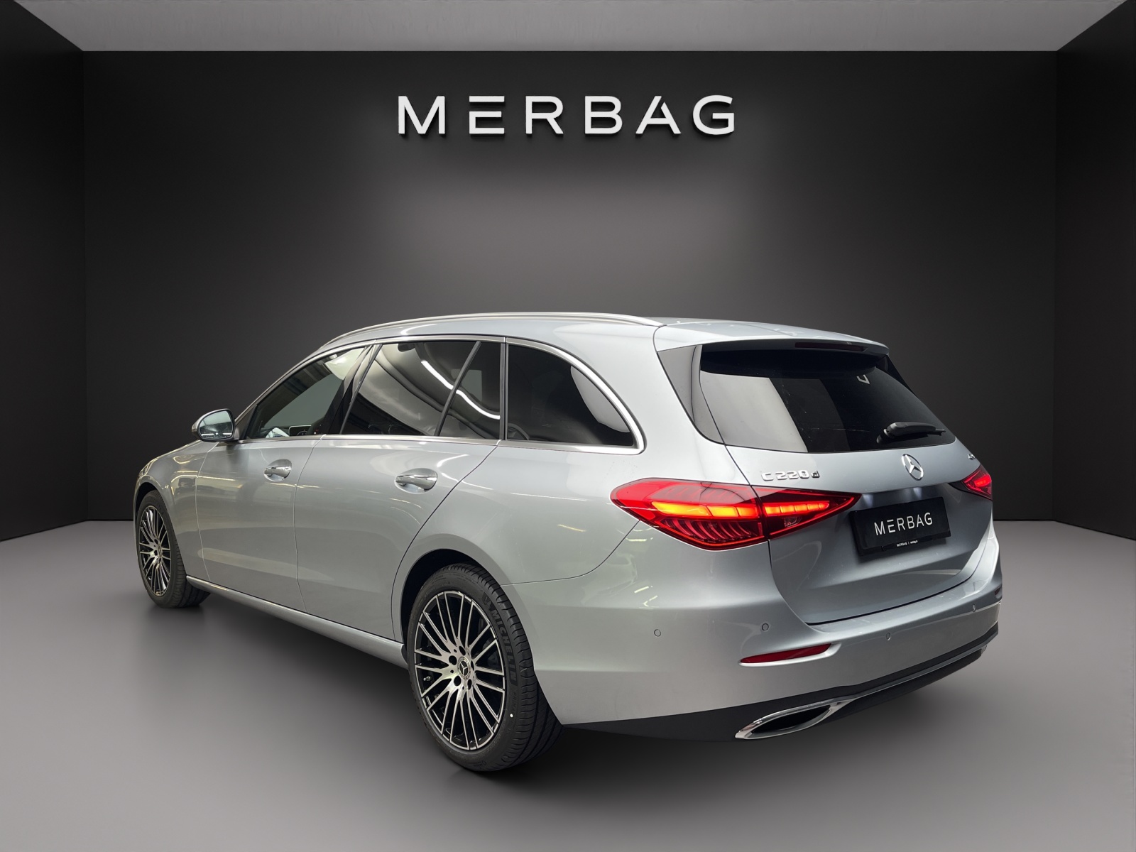 MERCEDES-BENZ C 220 d T 4 Matic Swiss Star-image-3