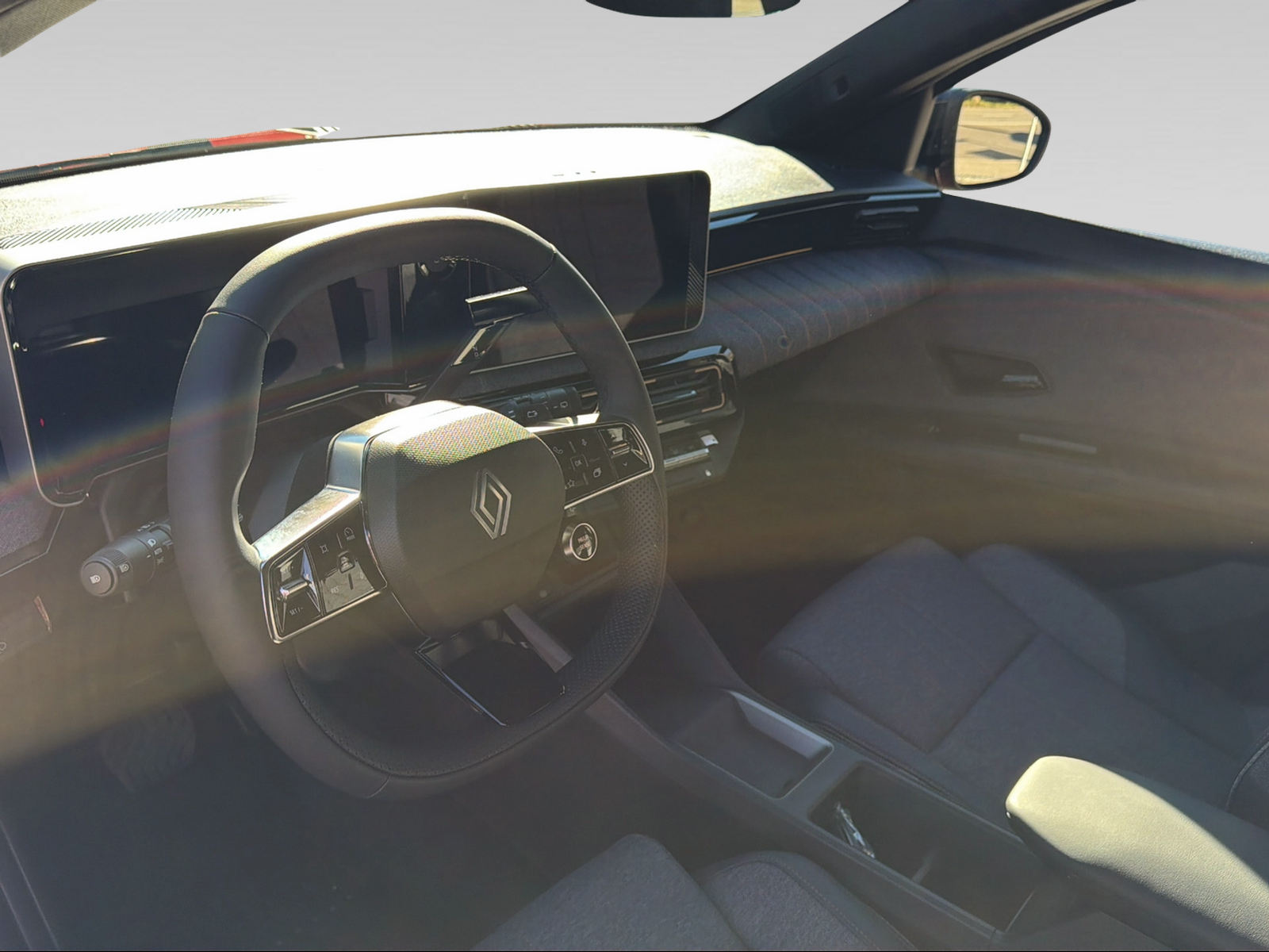 RENAULT R4 E-TECH ELECTRIC techno 150PS Comfort Range-image-9