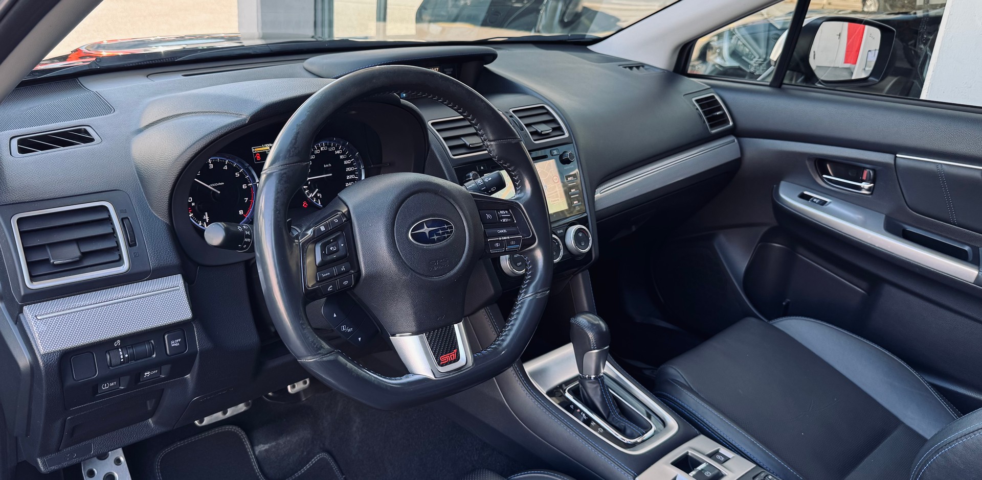 SUBARU Levorg 1.6DIT Luxury S AWD Lineartronic-image-6
