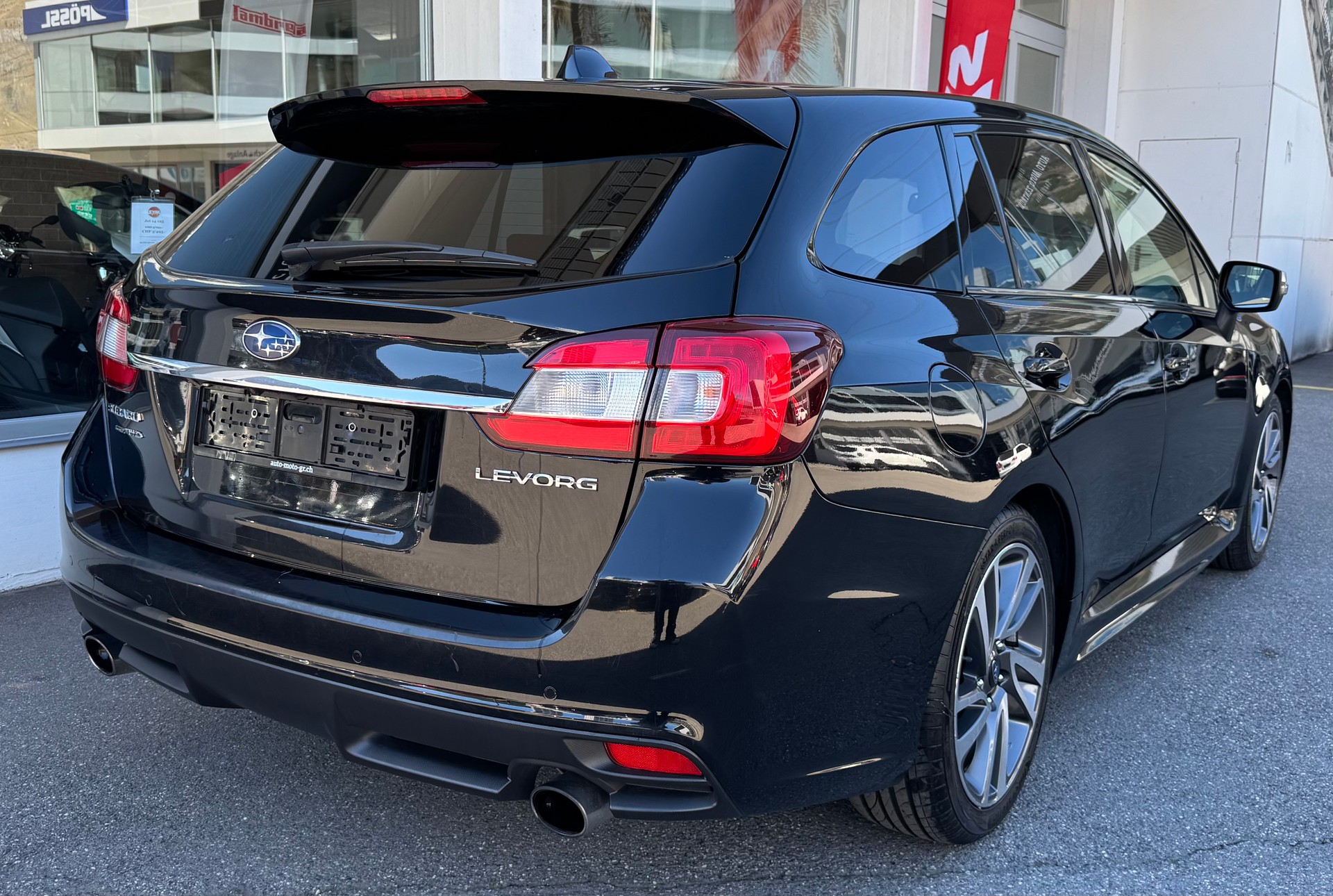 SUBARU Levorg 1.6DIT Luxury S AWD Lineartronic-image-4