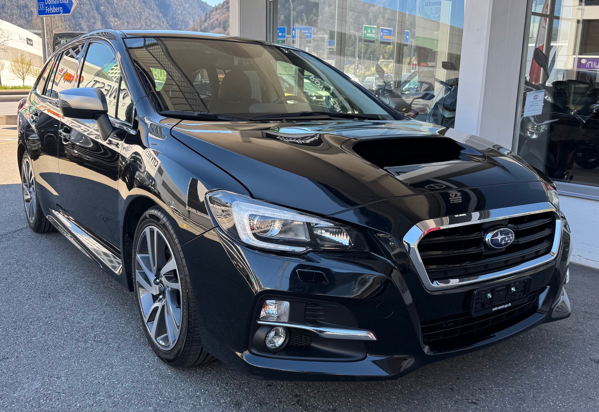 SUBARU Levorg 1.6DIT Luxury S AWD Lineartronic