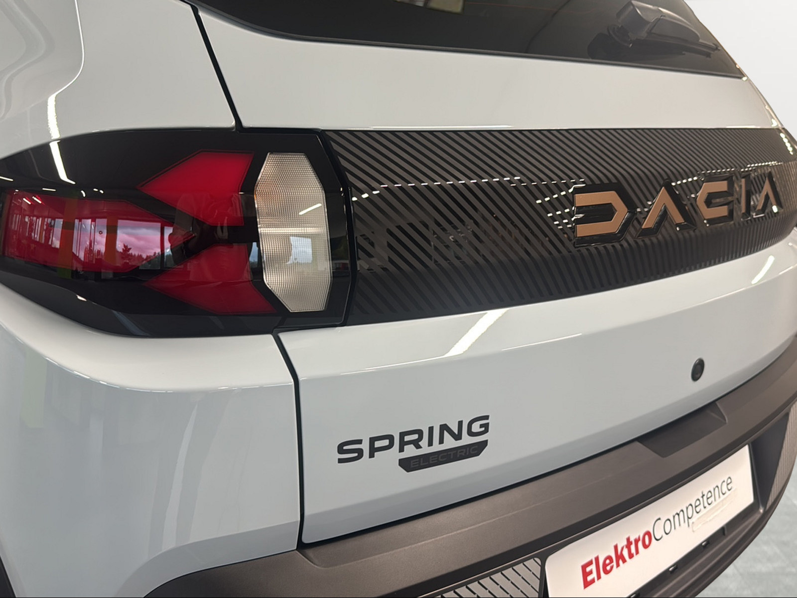 DACIA NEU 2026 ! Spring 75 Extreme-image-8