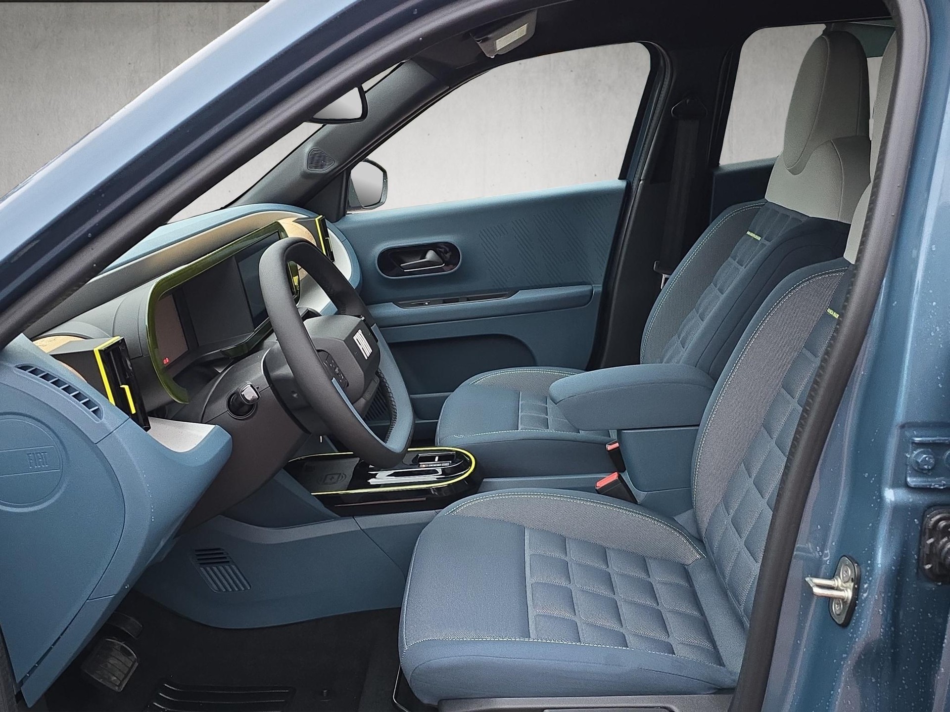 FIAT Grande Panda 1.2 Hybrid La Prima-image-8