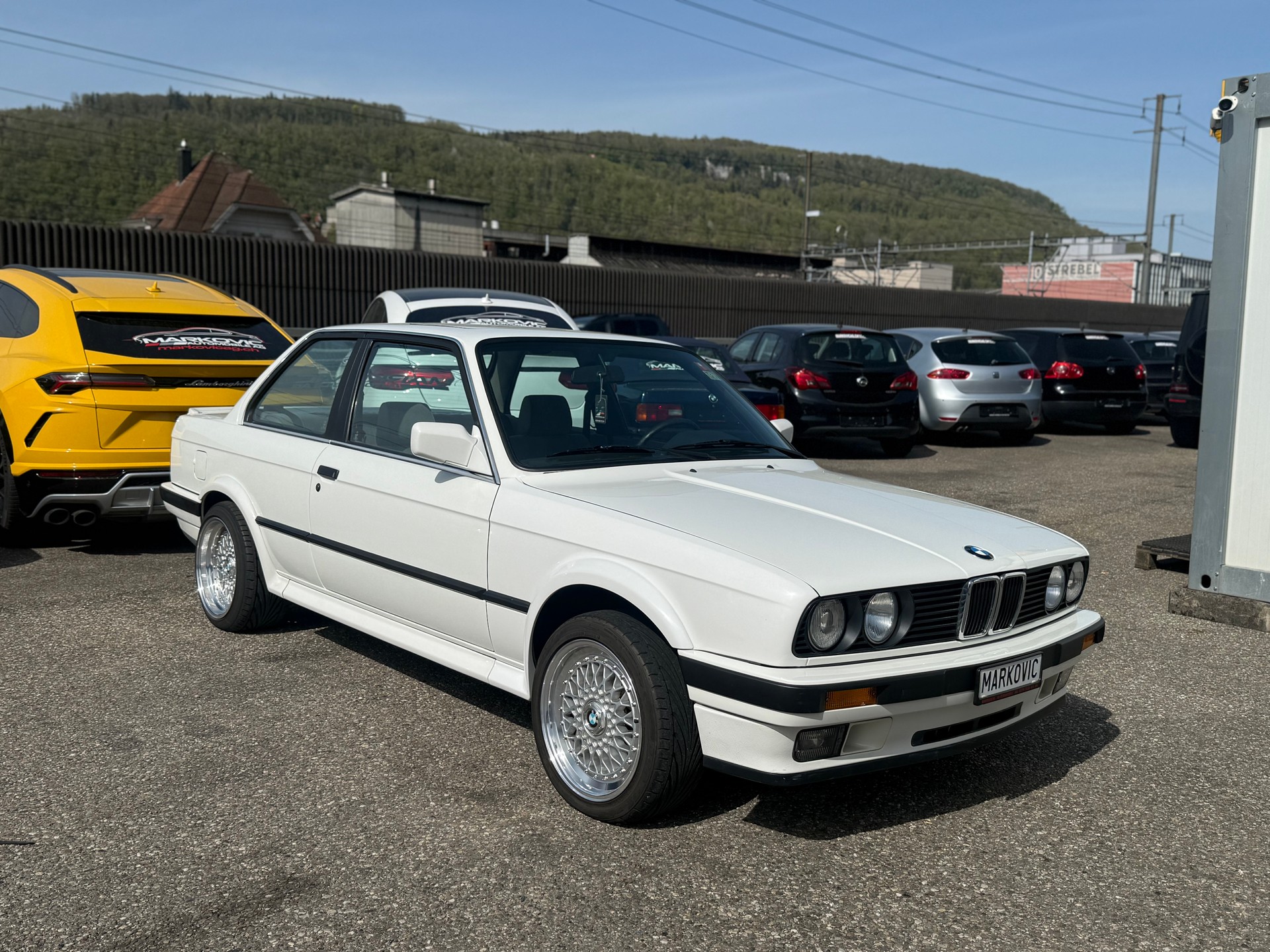 BMW 325iX A-image-2