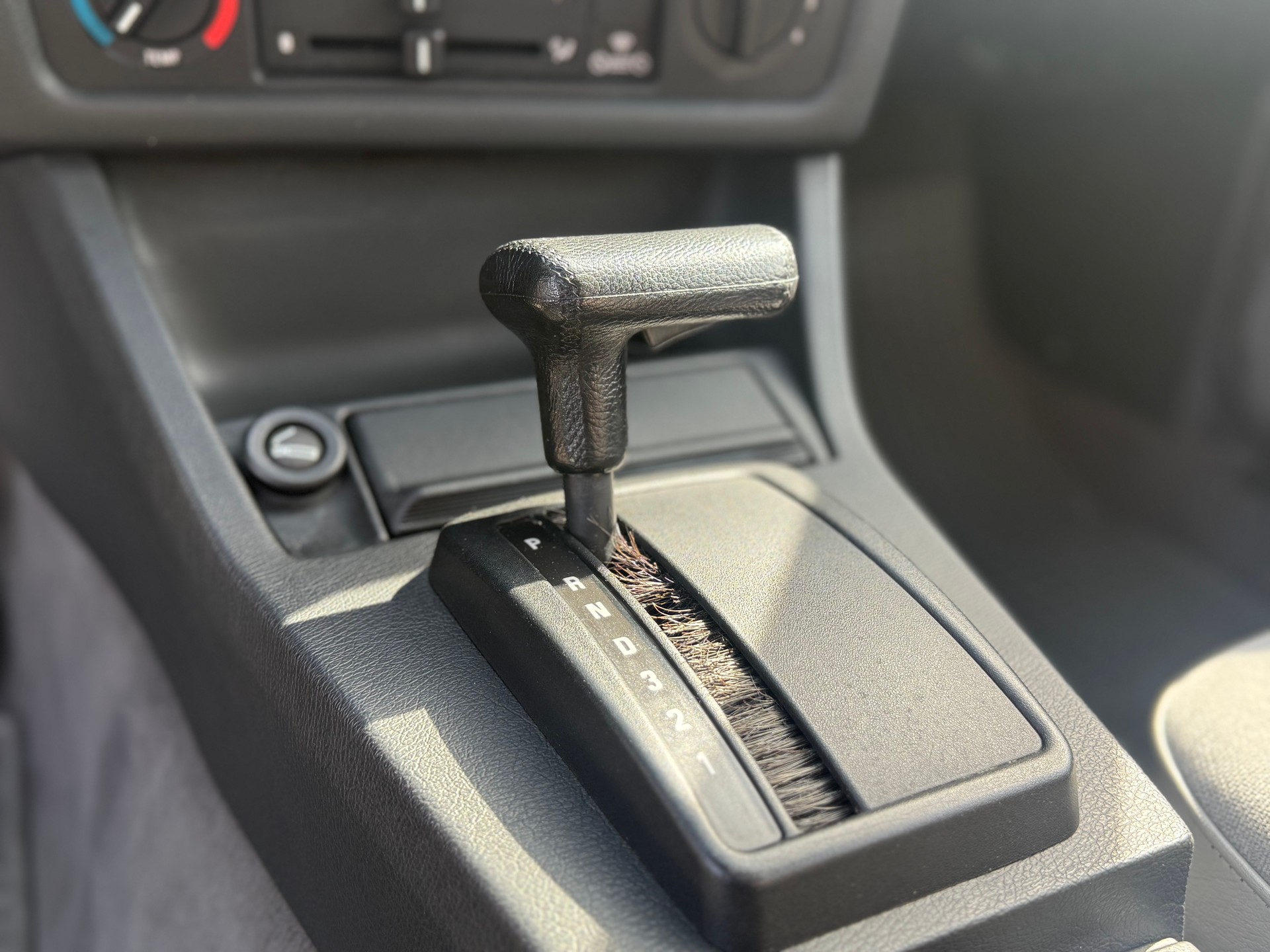 BMW 325iX A-image-9