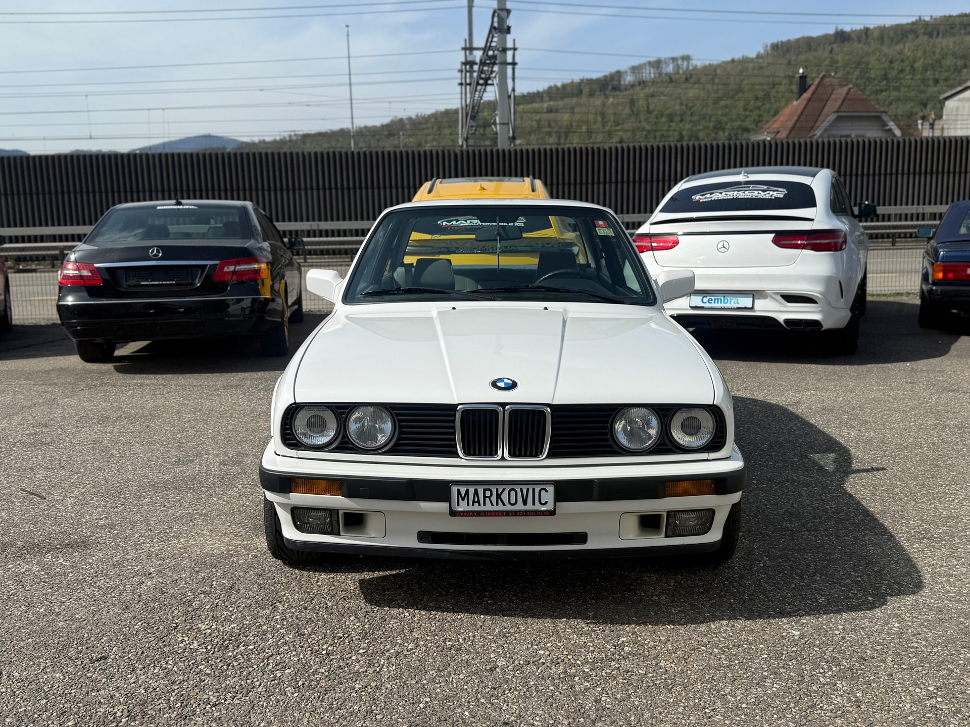 BMW 325iX A-image-1