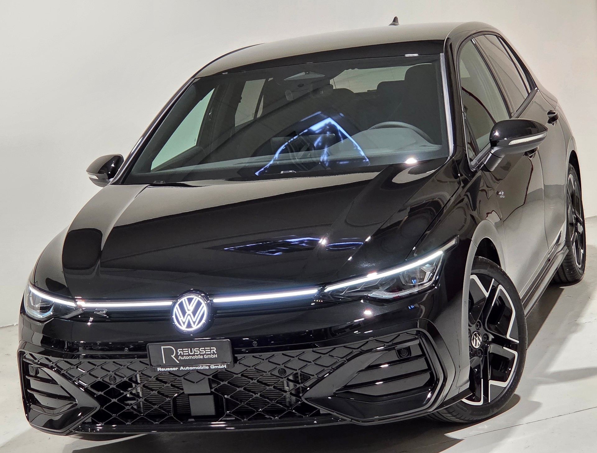 VW Golf 2.0 TSI R-Line Black Style DSG 4 Motion