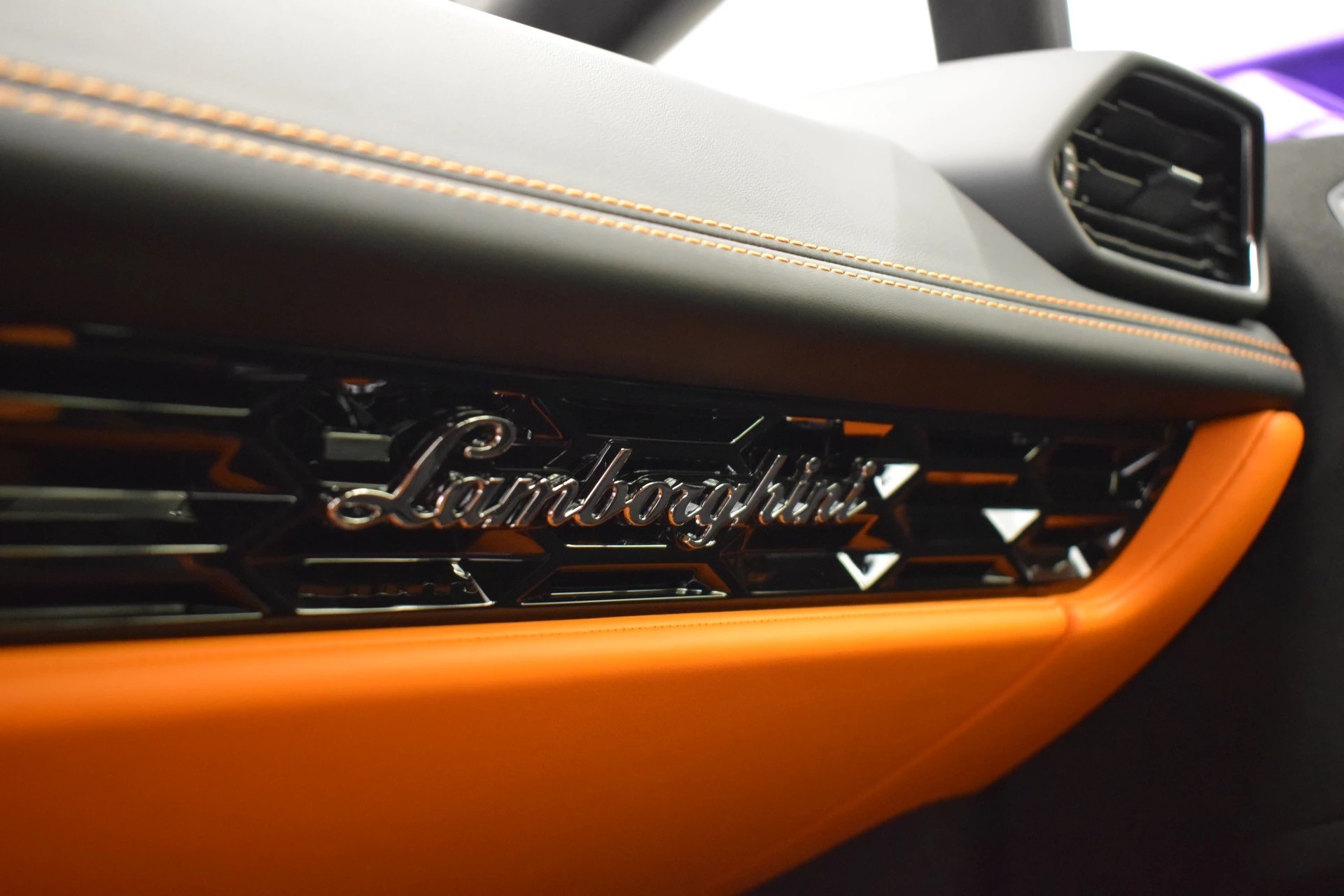 LAMBORGHINI Huracan Tecnica Coupé "viola pasifae"-image-29