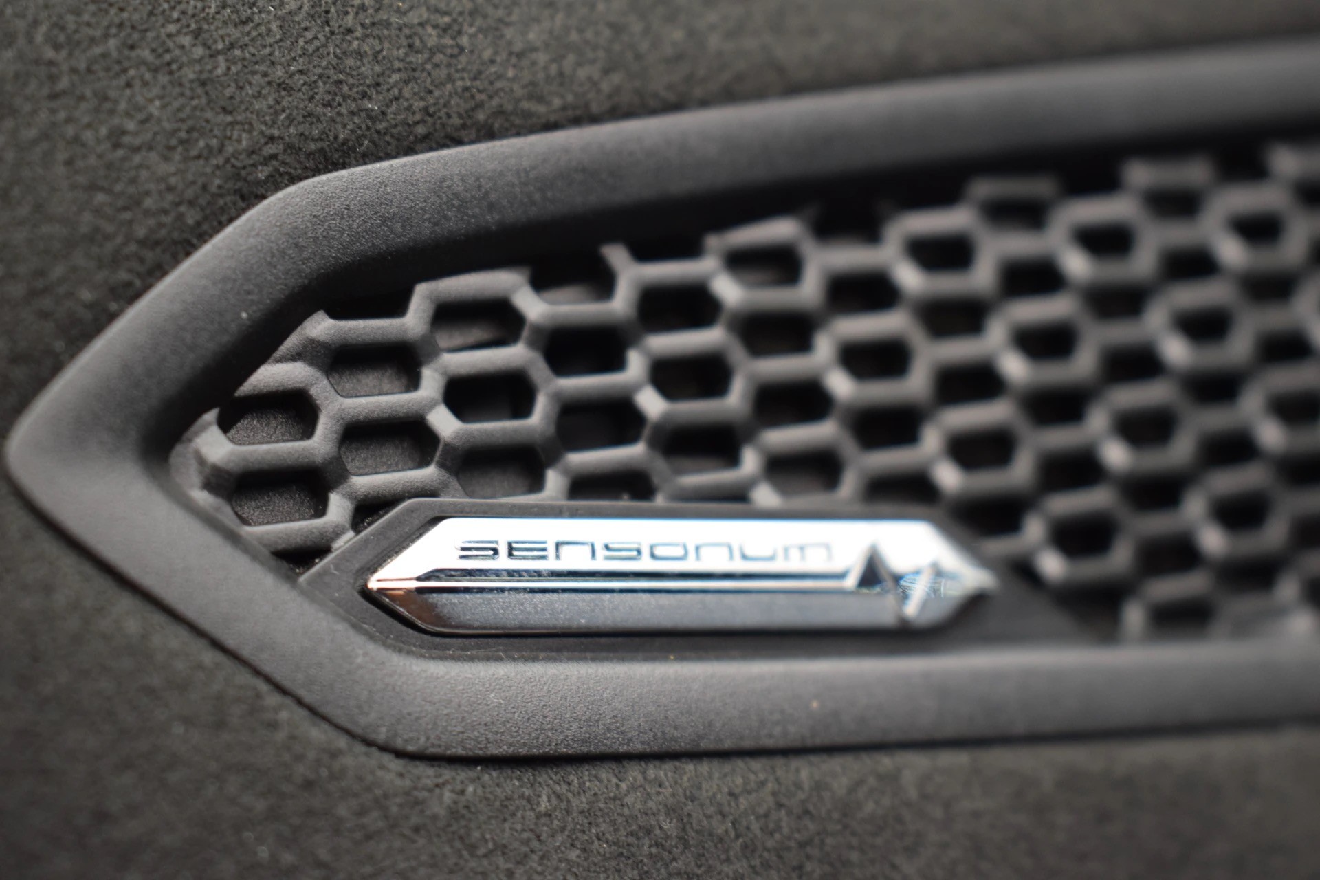 LAMBORGHINI Huracan Tecnica Coupé "viola pasifae"-image-27