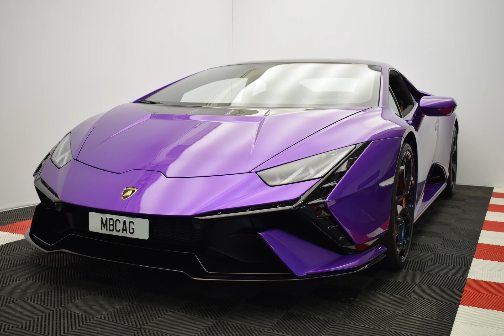 LAMBORGHINI Huracan Tecnica Coupé "viola pasifae"-image-4