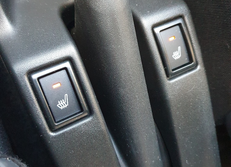SUZUKI Swift 1.2 1st Edition Top Hybrid 4X4-image-10