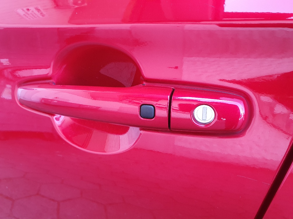 SUZUKI Swift 1.2 1st Edition Top Hybrid 4X4-image-6