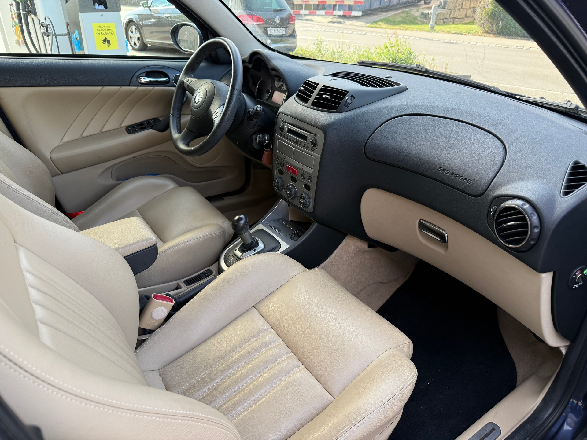 ALFA ROMEO 147 2.0 TS 16V Distinctive SLSPD-image-14