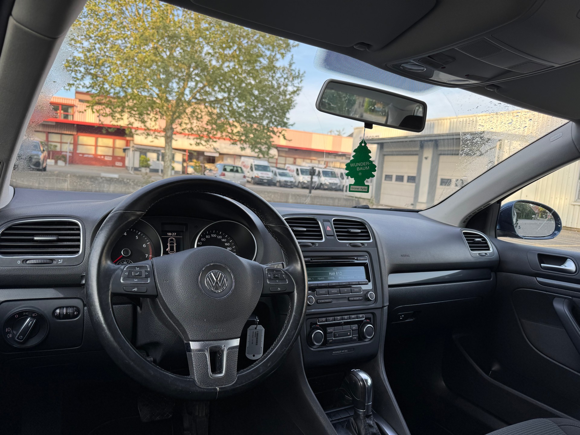 VW Golf Variant 1.4 TSI Comfortline DSG-image-10