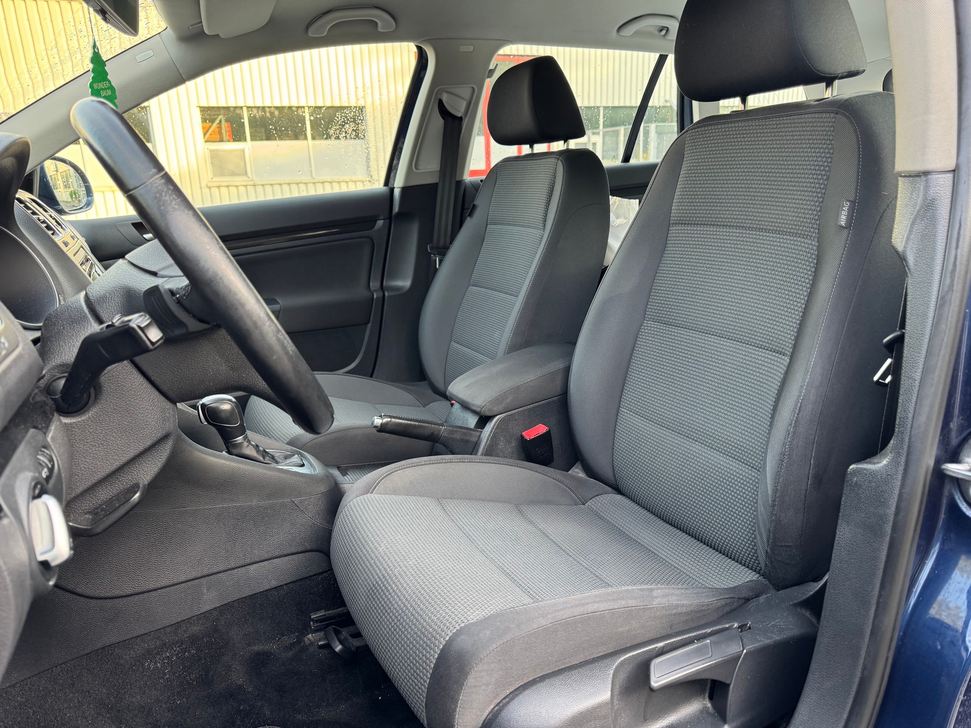 VW Golf Variant 1.4 TSI Comfortline DSG-image-6