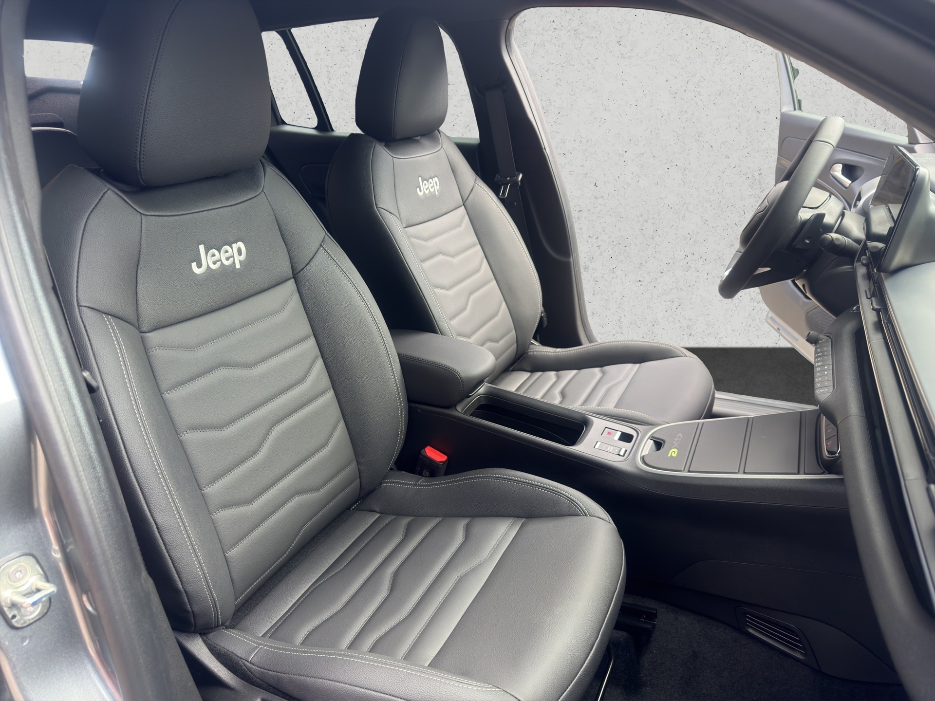JEEP Avenger 1.2 MHEV Overland 4xe-image-11