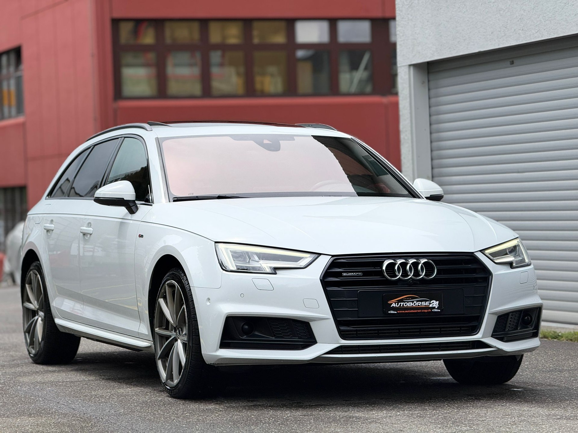 AUDI A4 Avant 3.0 V6 TDI 272 Sport quattro T-Tronic-showroom-element-1