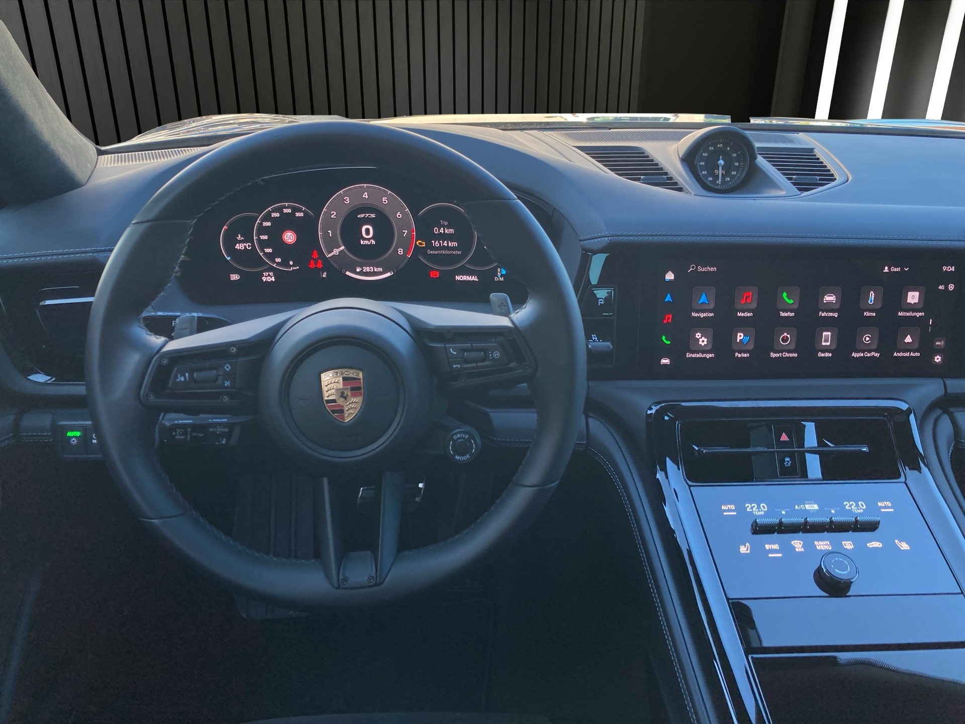 PORSCHE Panamera GTS-image-12