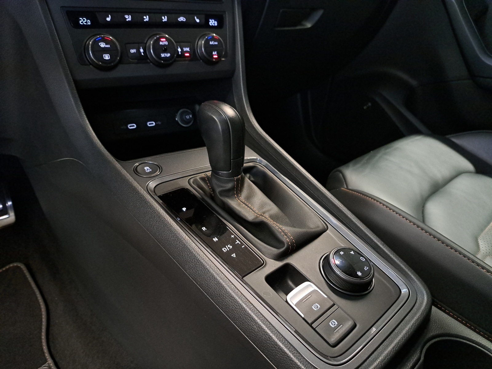 CUPRA Ateca 2.0TSI 4Drive DSG-image-11