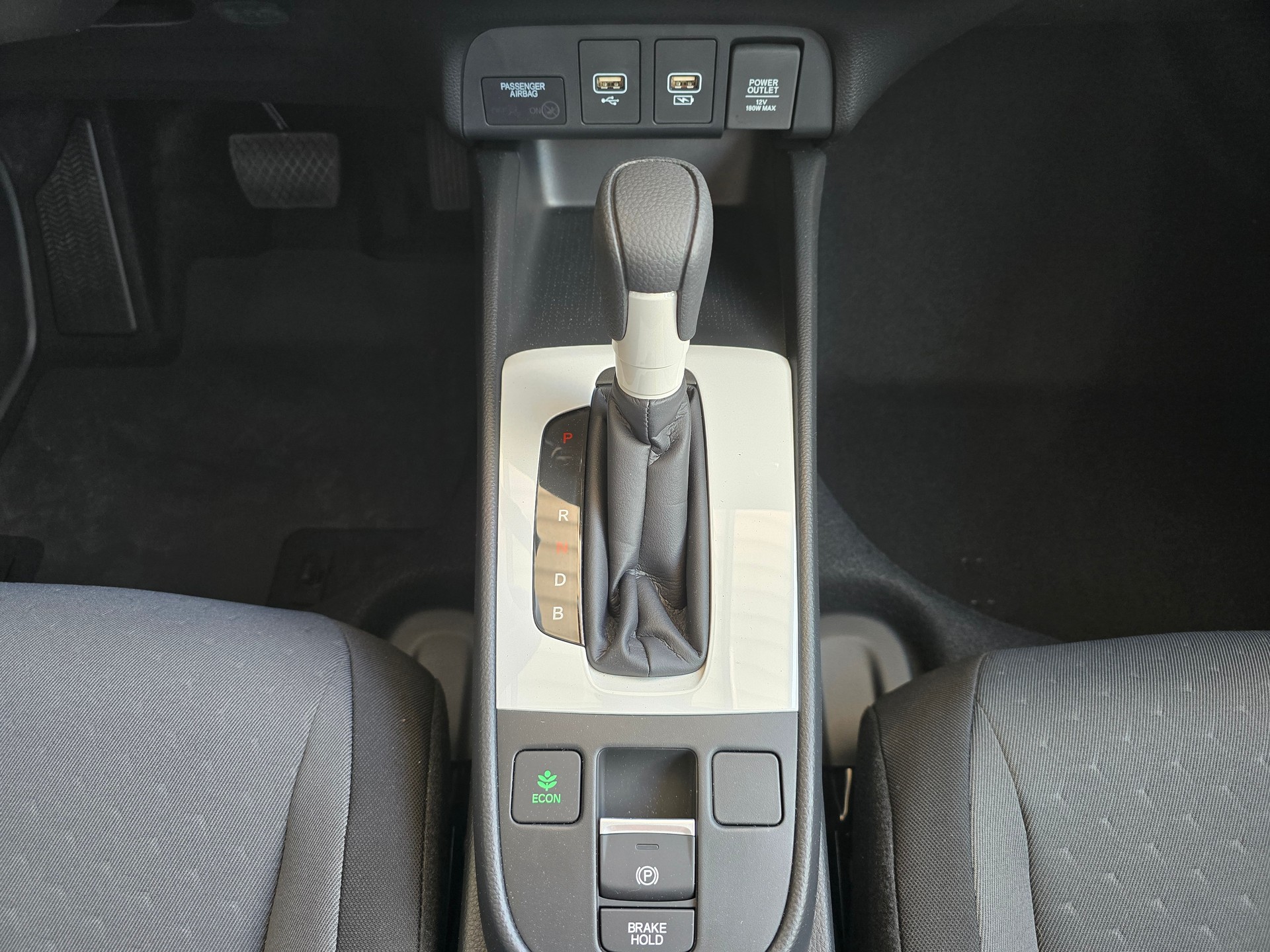 HONDA Jazz 1.5i-MMD Elegance-image-8
