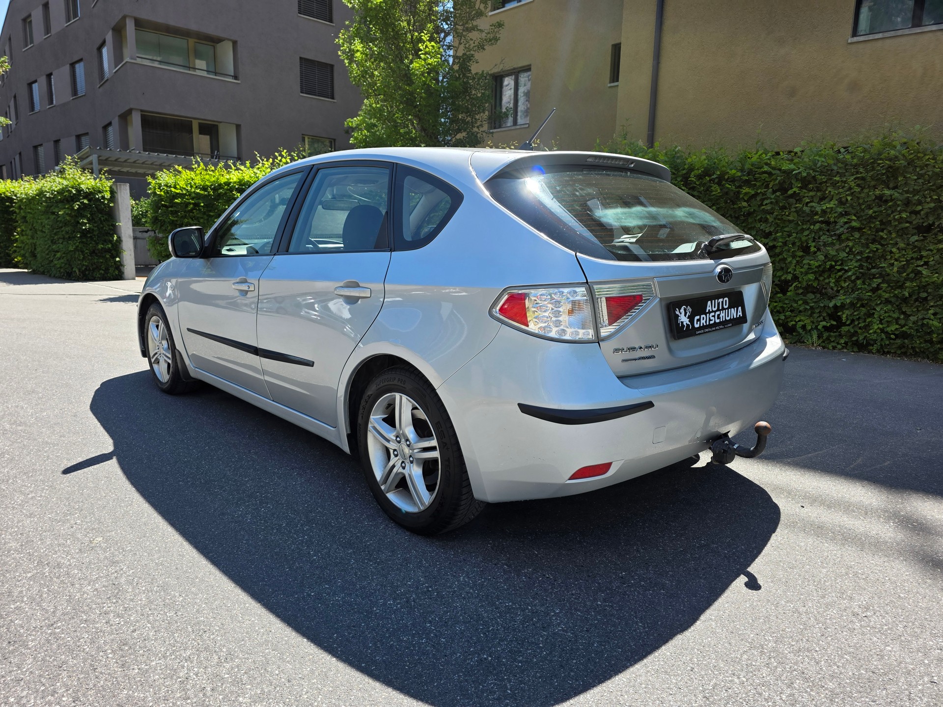 SUBARU Impreza 2.0R Swiss Automatic-image-2